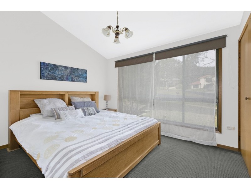 1 Parklands Close, Bateau Bay NSW 2261