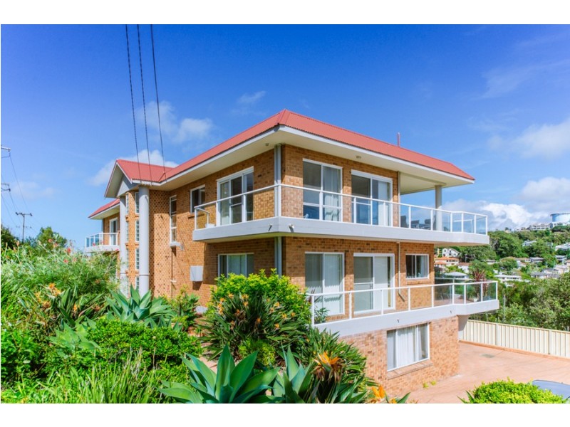 1/1 Tiarri Crescent, Terrigal NSW 2260