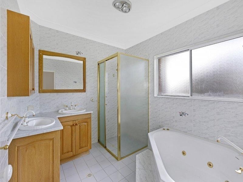 1/1 Tiarri Crescent, Terrigal NSW 2260