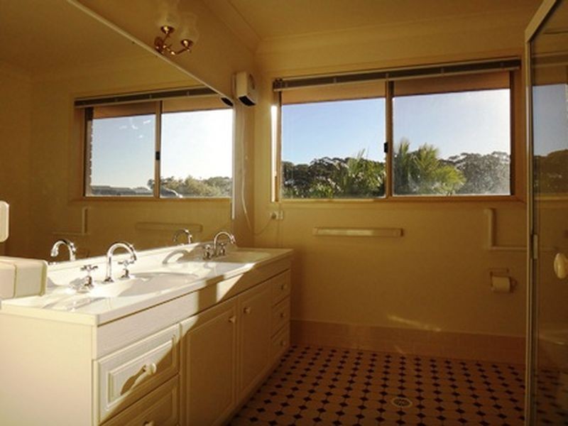 4 Cheltenham Close, Terrigal NSW 2260