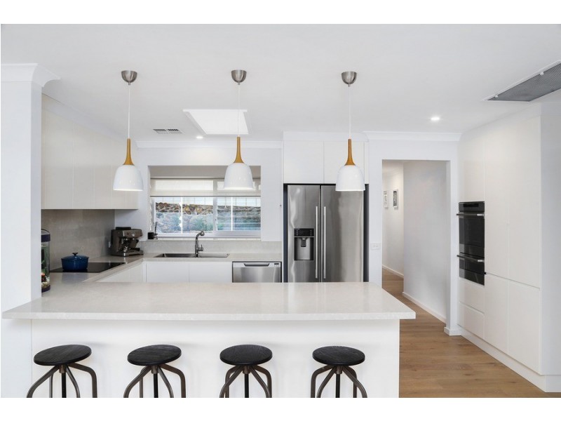 70 North Avoca Parade, North Avoca NSW 2260