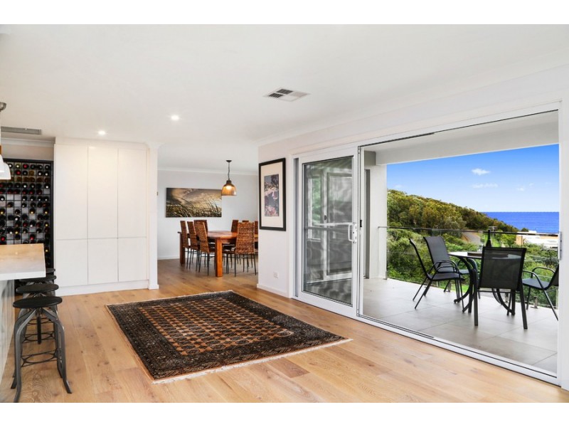 70 North Avoca Parade, North Avoca NSW 2260