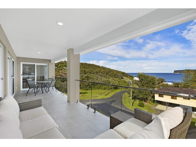 70 North Avoca Parade, North Avoca NSW 2260