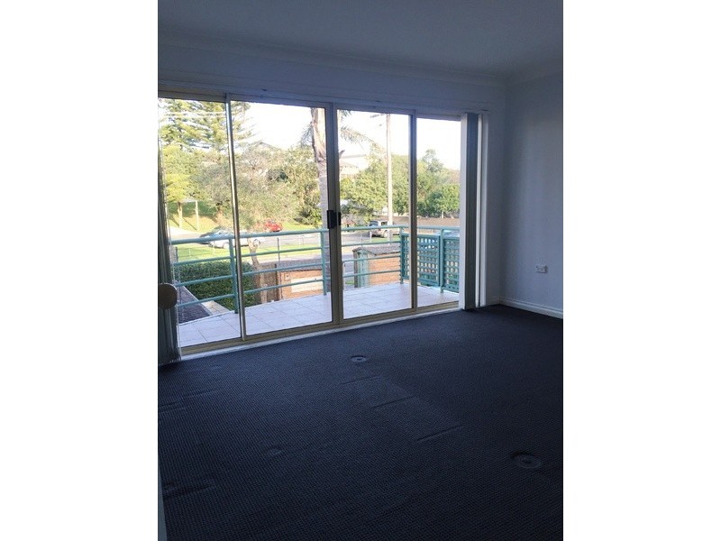 2/58 Ocean View Drive, Wamberal NSW 2260