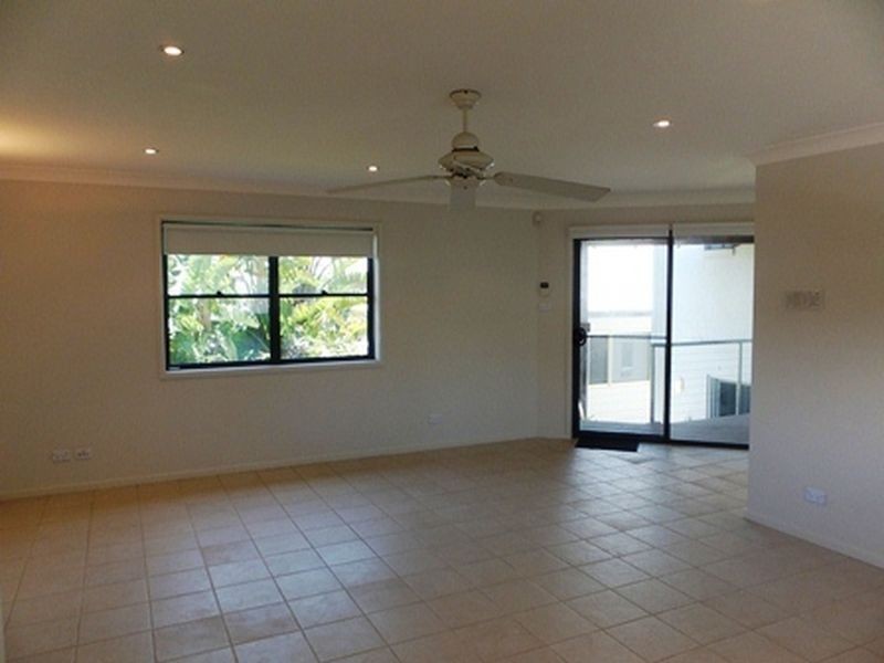 14 North Avoca Parade, North Avoca NSW 2260