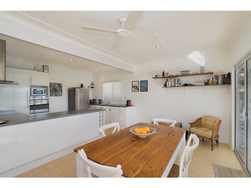 6 Empire Bay Drive, Daleys Point NSW 2257