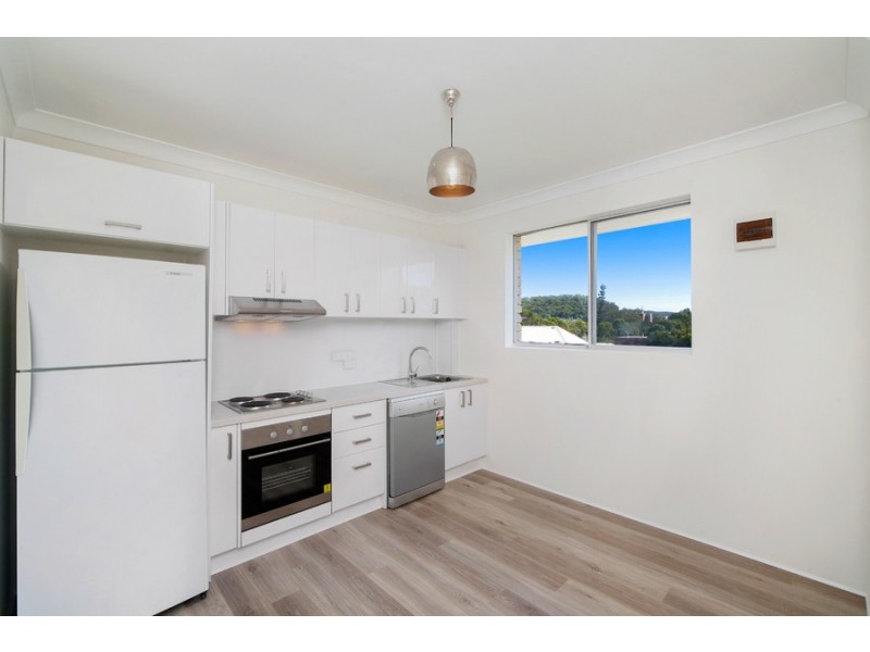 12/13 Masons Parade, Point Frederick NSW 2250