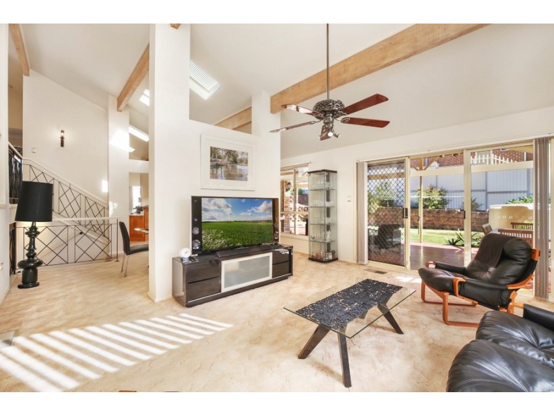 57 Thames Drive, Erina NSW 2250