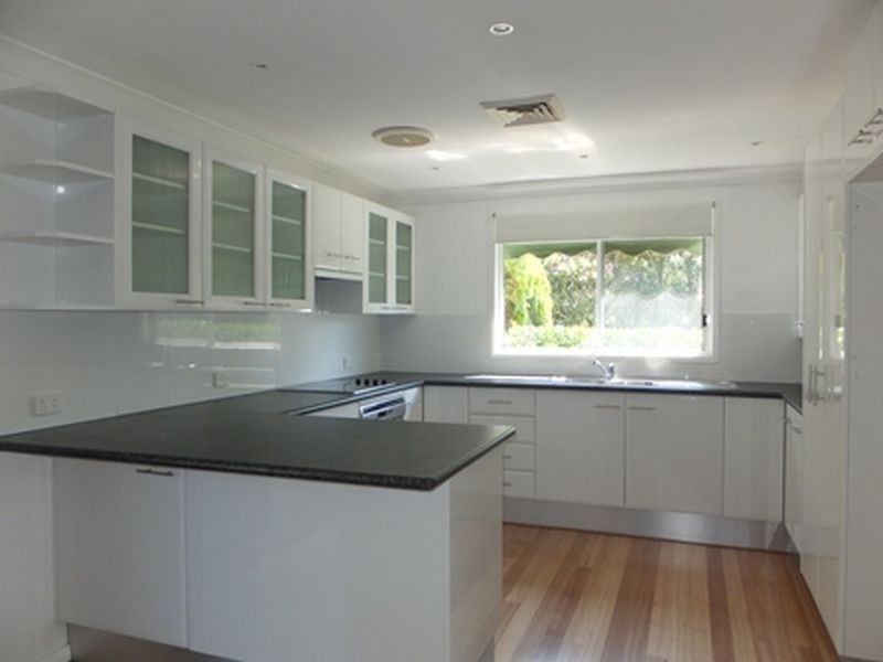 13 Nerissa Road, Erina NSW 2250