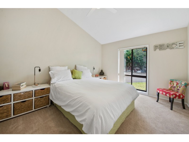 12 Girraween Avenue, Erina NSW 2250