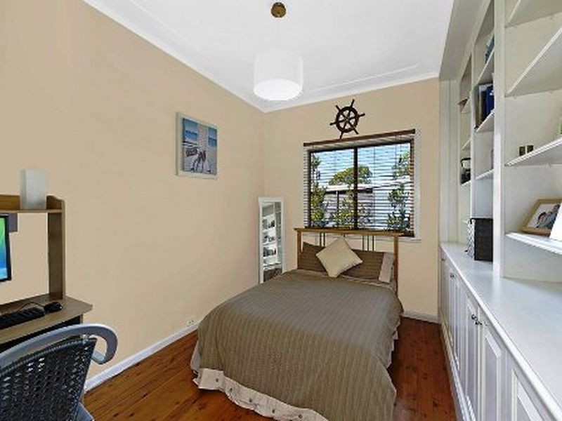 10 Ogilvie Street, Terrigal NSW 2260