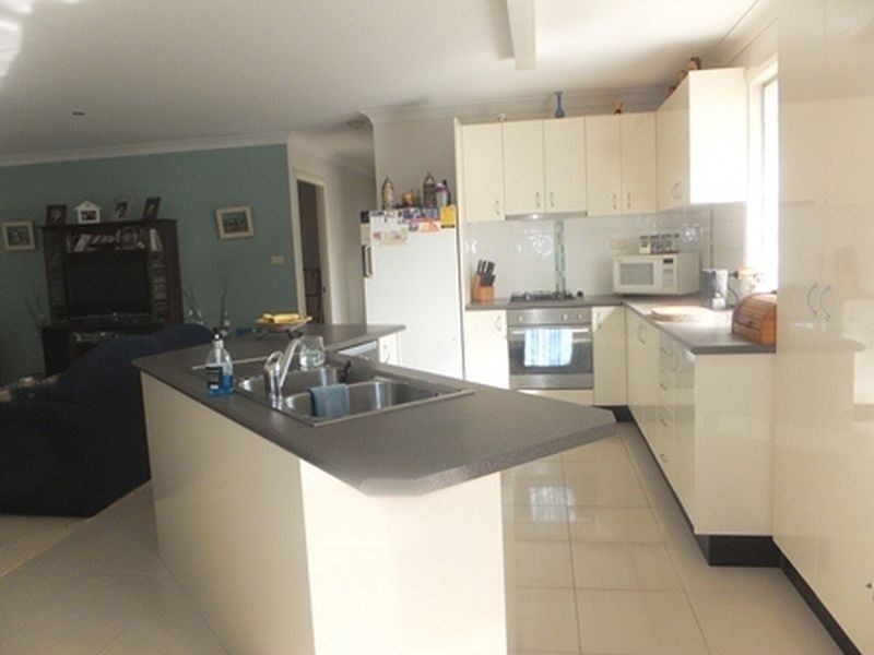 648B Coleridge Road, Bateau Bay NSW 2261