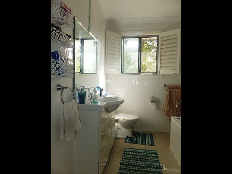 648B Coleridge Road, Bateau Bay NSW 2261