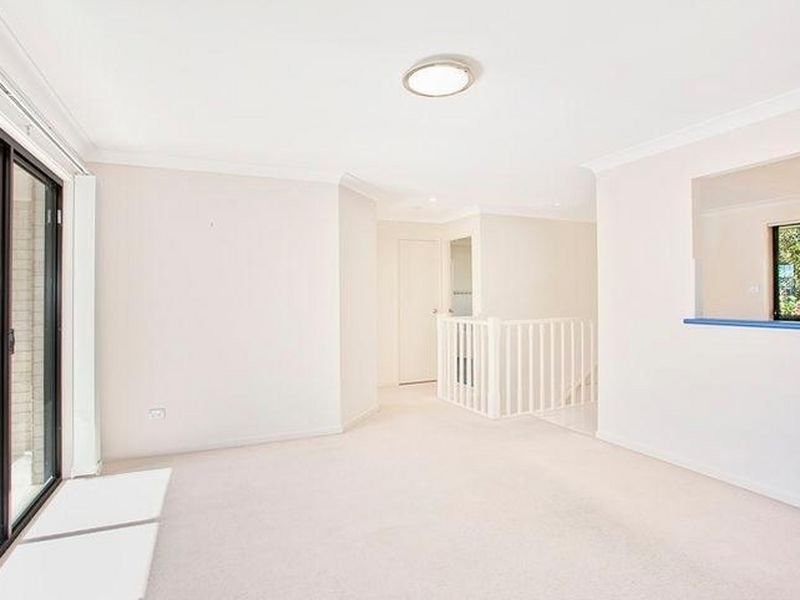 10/207 Gertrude Street, Gosford NSW 2250