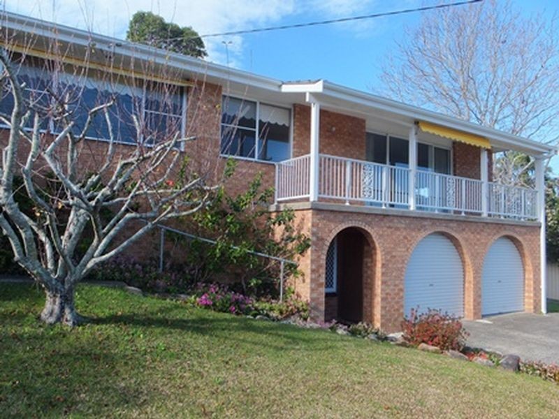 28 Plymouth Rd, Wamberal NSW 2260