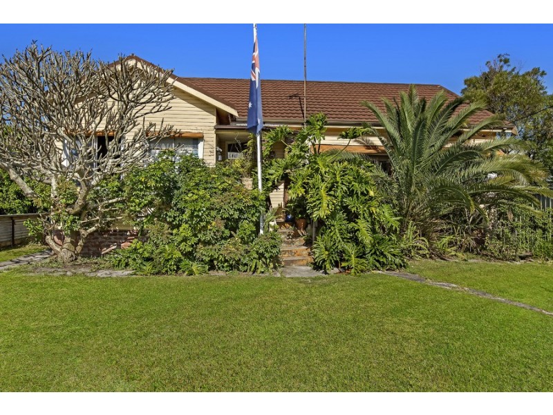 44 Ocean View Drive, Wamberal NSW 2260