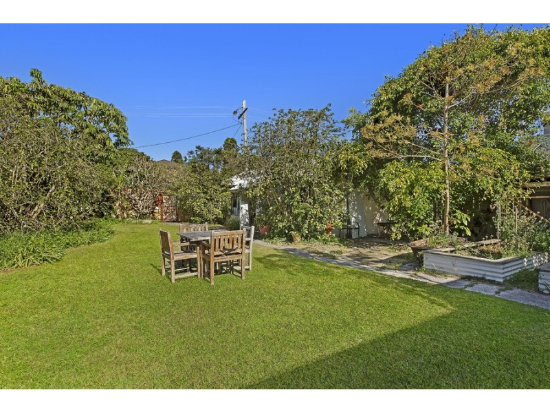 44 Ocean View Drive, Wamberal NSW 2260