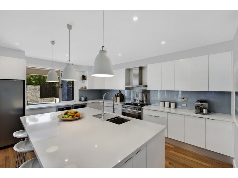 27 Renown Street, Wamberal NSW 2260
