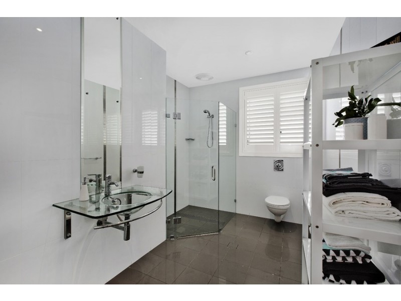 27 Renown Street, Wamberal NSW 2260
