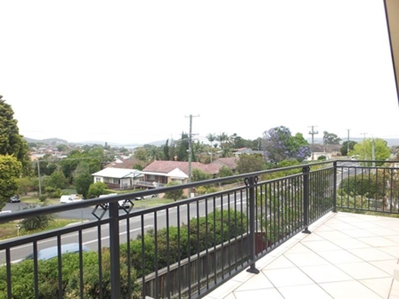 4/52-54 Wells Street, East Gosford NSW 2250