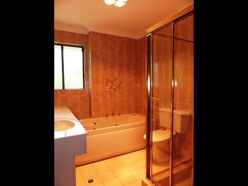 1/2 Henley Avenue, Terrigal NSW 2260