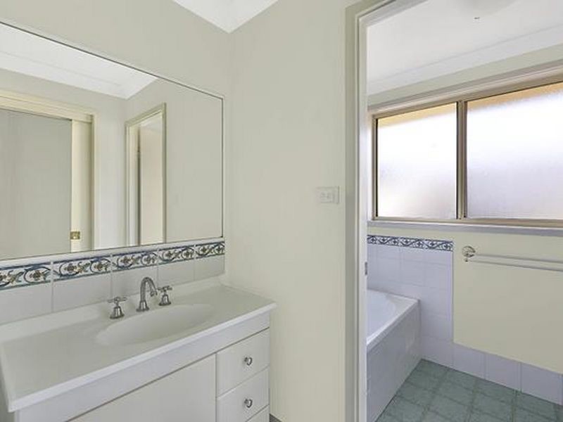 1 Mahogany Place, Springfield NSW 2250