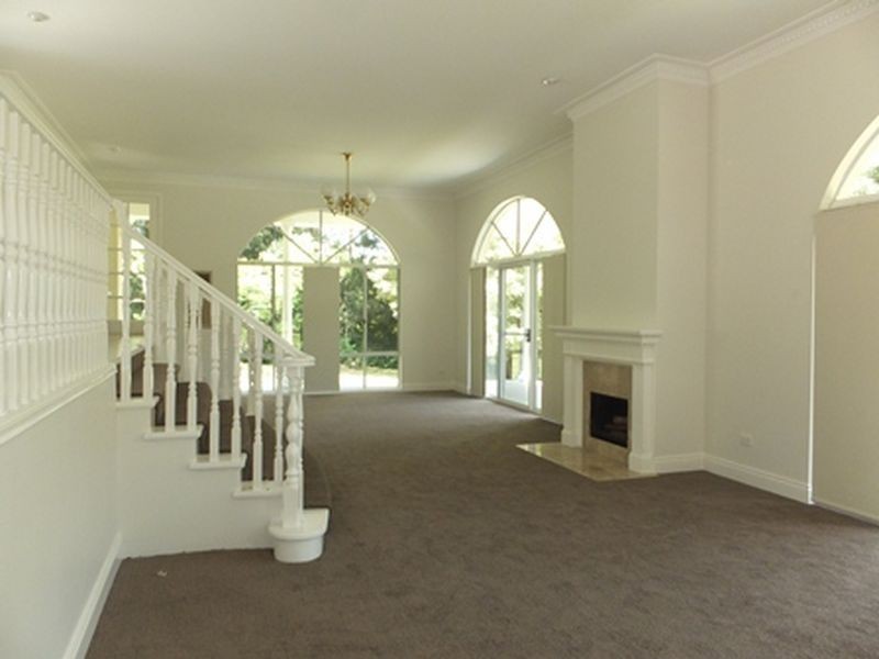 393 Central Coast Highway, Erina Heights NSW 2260