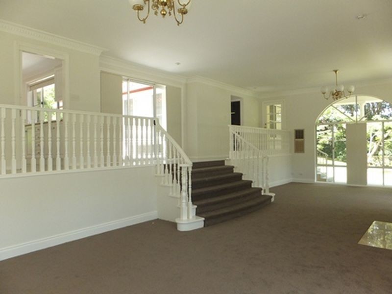 393 Central Coast Highway, Erina Heights NSW 2260