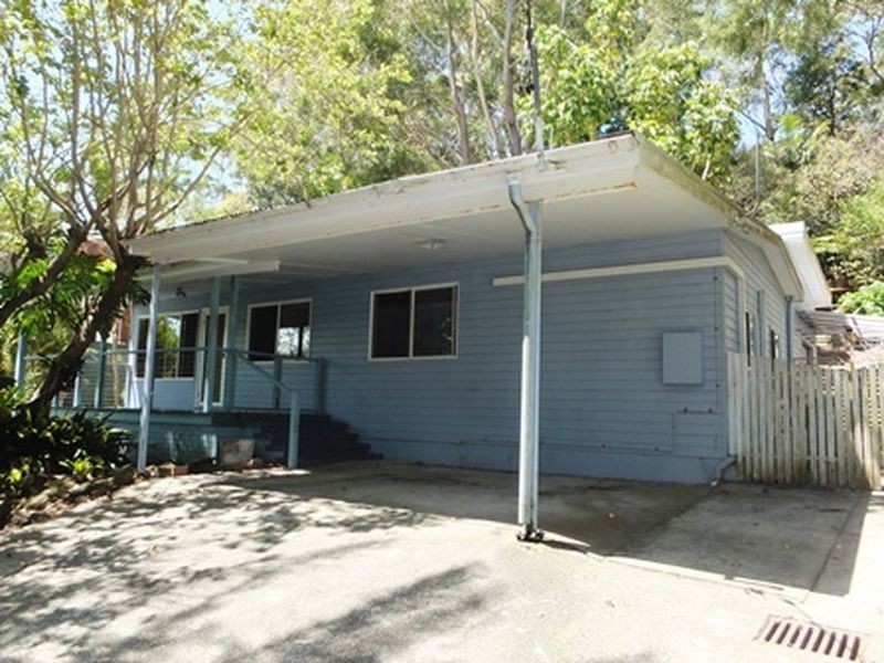 2 Mondy Crescent, Avoca Beach NSW 2251