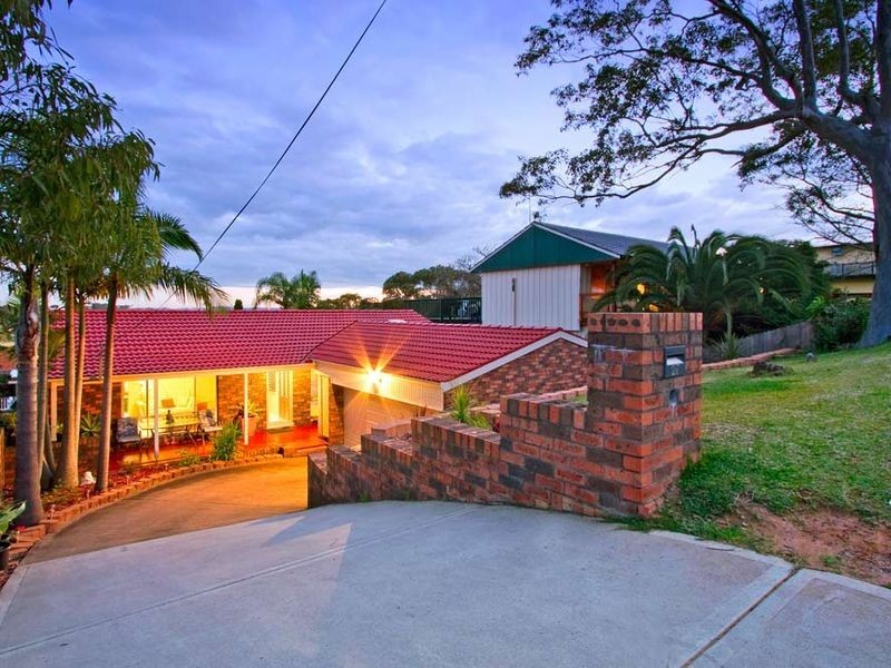 27 Valley View Road, Bateau Bay NSW 2261