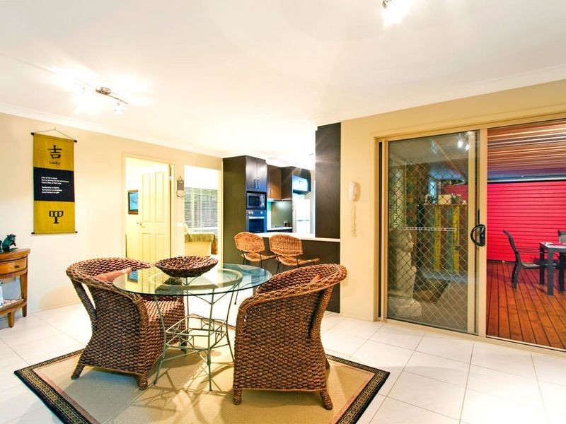 27 Valley View Road, Bateau Bay NSW 2261