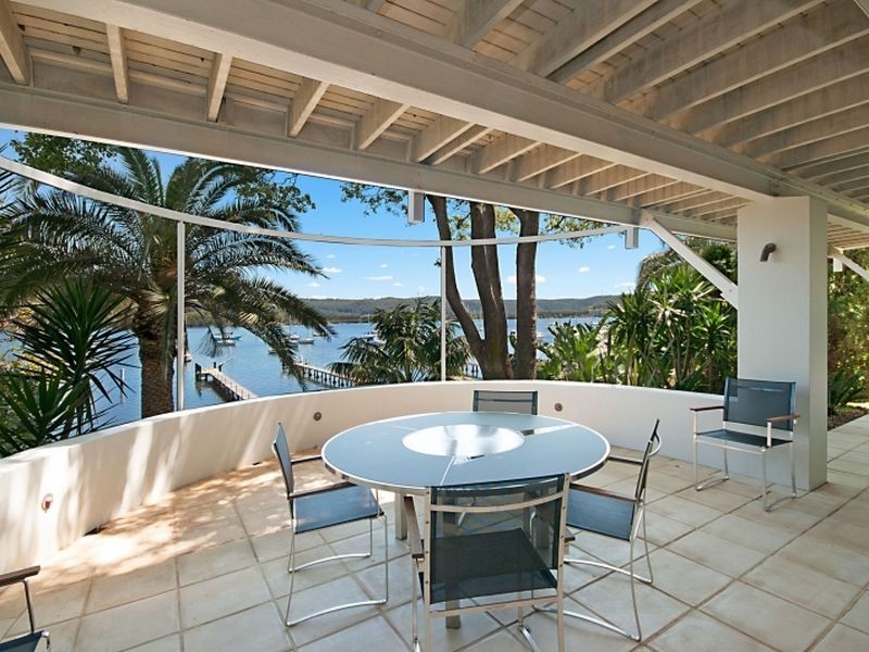 34 Eulalia Avenue, Point Frederick NSW 2250