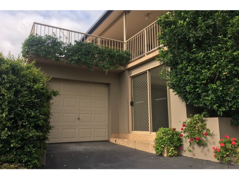 1/18 Hillcrest Street, Terrigal NSW 2260