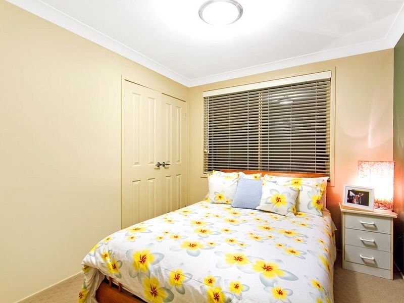 27 Valley View Road, Bateau Bay NSW 2261