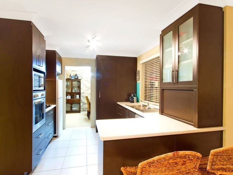 27 Valley View Road, Bateau Bay NSW 2261