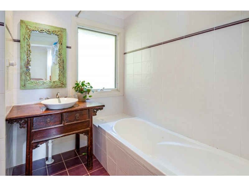 48 North Scenic Road, Forresters Beach NSW 2260