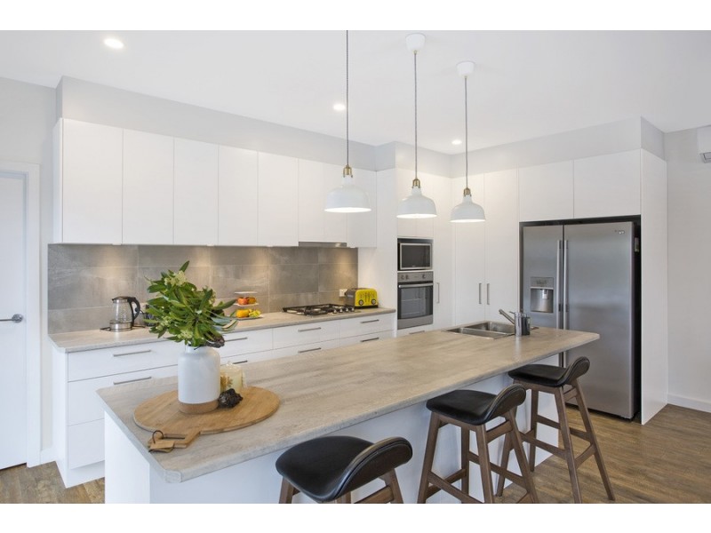 18 Elaine Avenue, Berkeley Vale NSW 2261