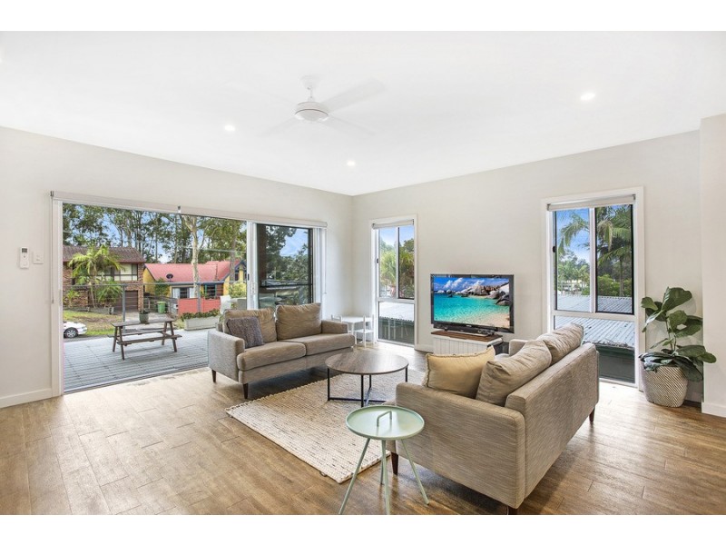 18 Elaine Avenue, Berkeley Vale NSW 2261