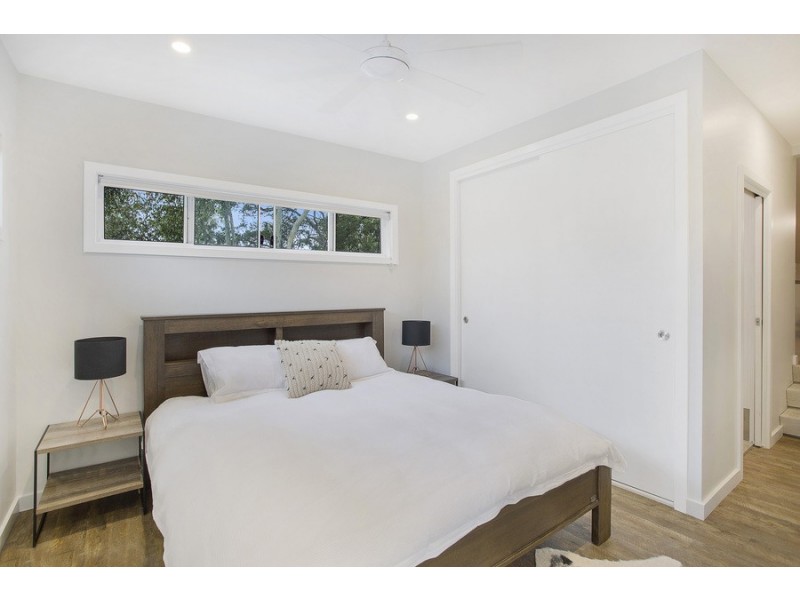 18 Elaine Avenue, Berkeley Vale NSW 2261