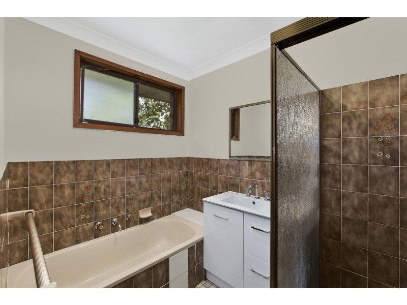 11 Tora Avenue, Kincumber NSW 2251