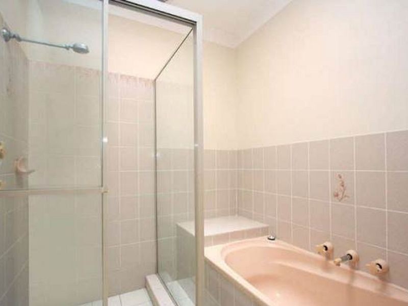 8/93 Old Gosford Road, Wamberal NSW 2260