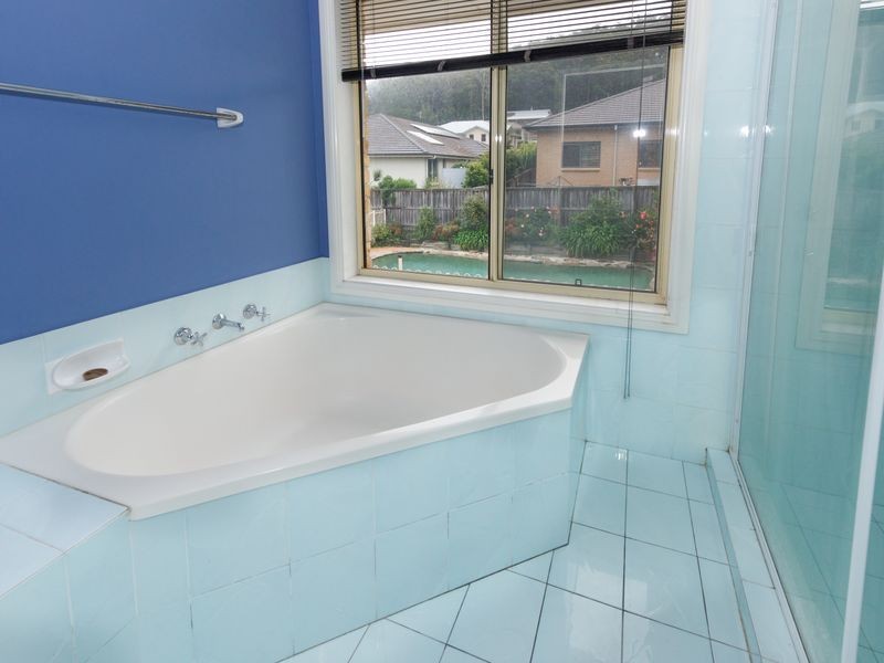 8 Sunny Waters Road, Kincumber NSW 2251