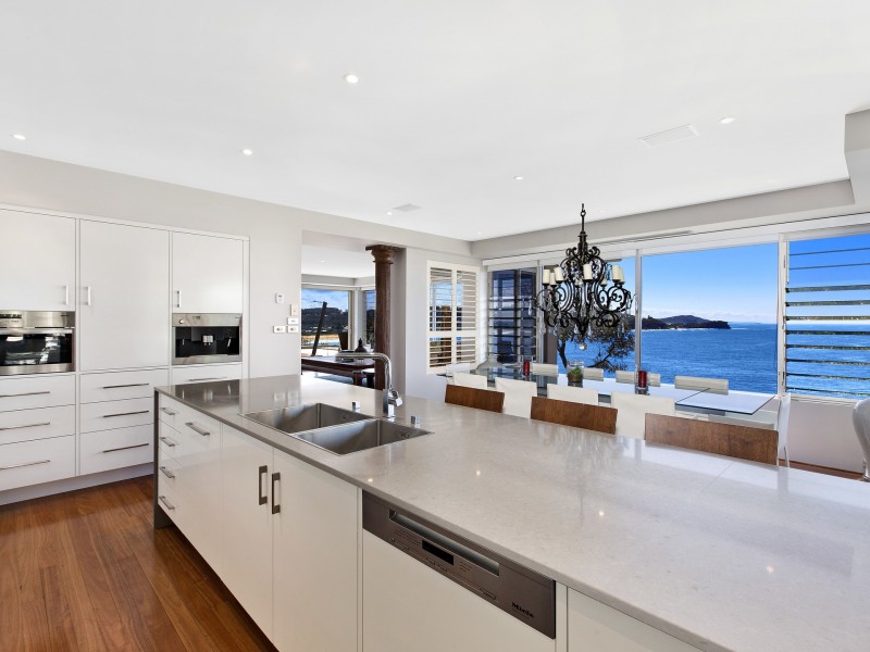 4/15 Cliff Avenue, Avoca Beach NSW 2251