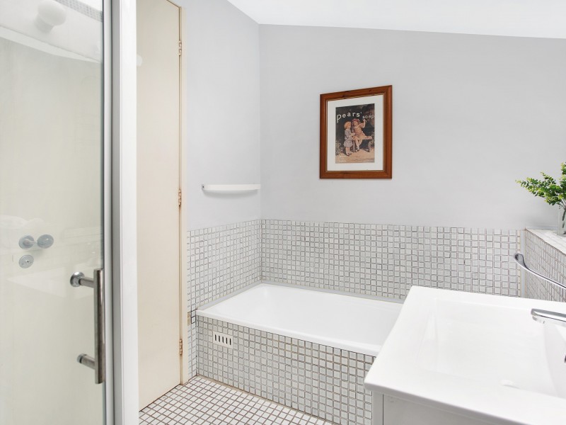 3 Pinetop Avenue, Narara NSW 2250