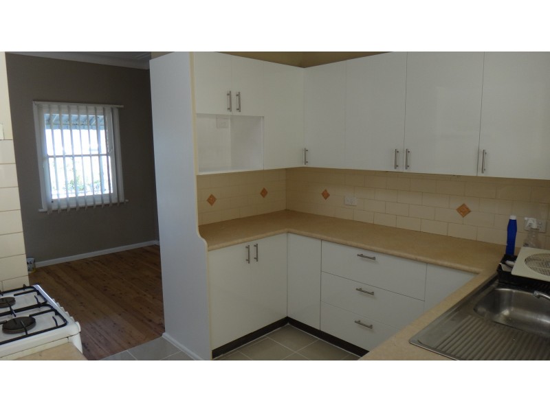 68 Wells Street, East Gosford NSW 2250