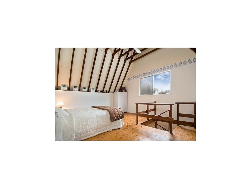 10 Benwerrin Road, Wamberal NSW 2260