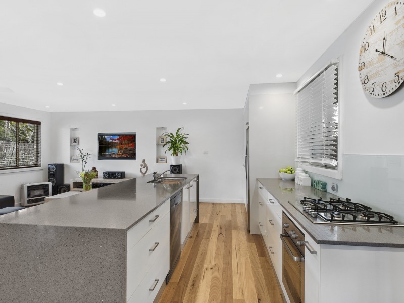 6 Inala Place, Wamberal NSW 2260