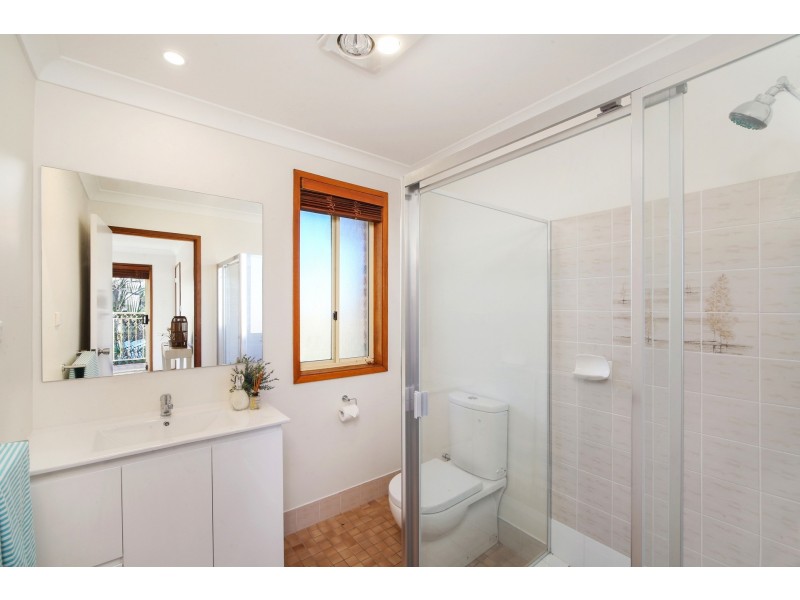 4/82 Ocean View Drive, Wamberal NSW 2260