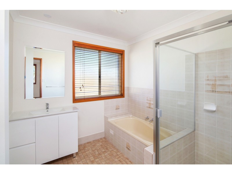 4/82 Ocean View Drive, Wamberal NSW 2260