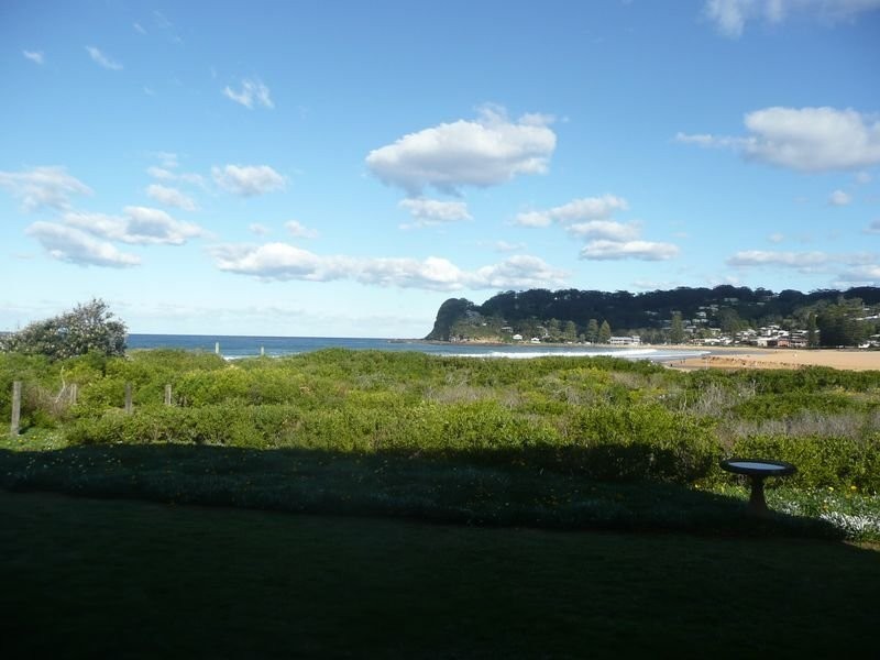 3/10 Bareena Avenue, North Avoca NSW 2260